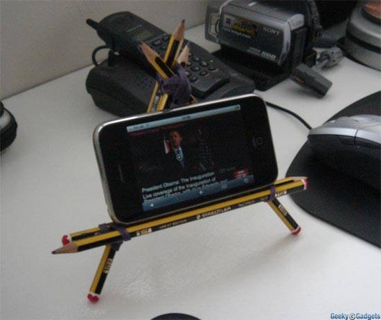 pencil-iphone-stand2